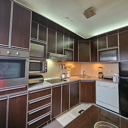 Maks 2 Apartment *